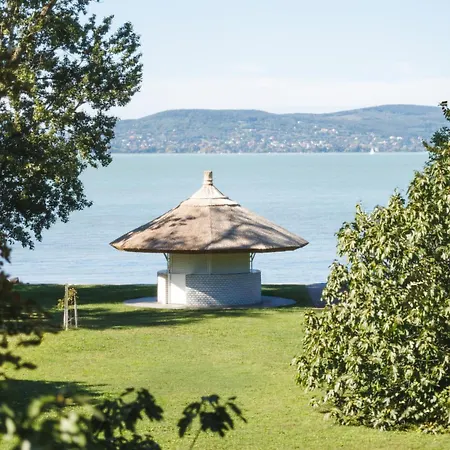 Hotel Partvilla Balatonboglár